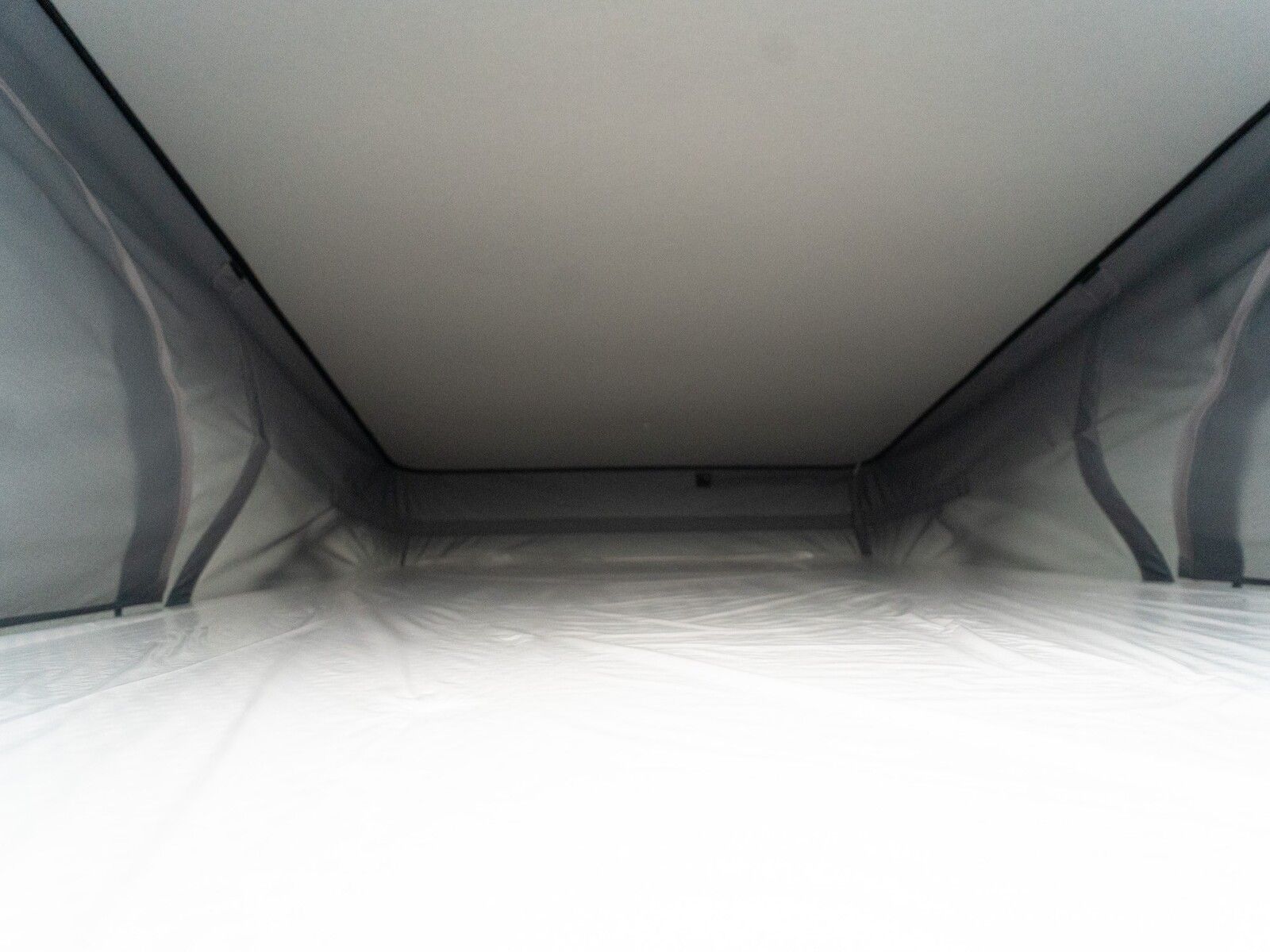 Fahrzeugabbildung Sunlight Cliff X 600 RT Modell 2026 / Schwenkbad / Pano