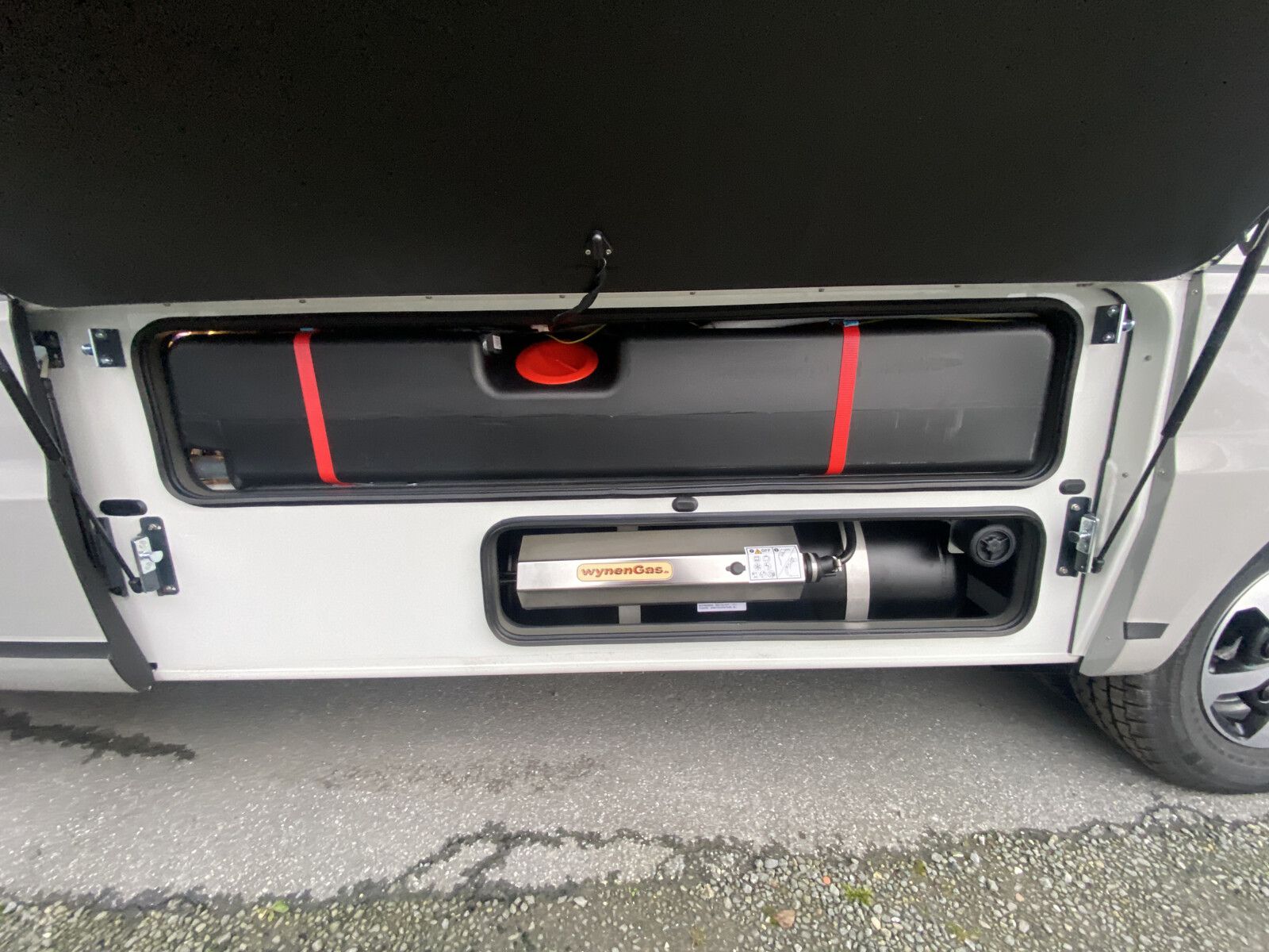 Fahrzeugabbildung Niesmann + Bischoff Flair 880 Retarder