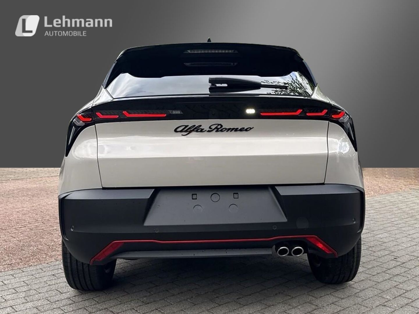 Fahrzeugabbildung Alfa Romeo Junior Black-Friday-Deals Ibrida SPECIALE Panora