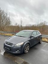 Kia cee'd / Ceed 1.6 CVVT Spirit SHZ/ Klimaauto/ Alu - Kia aus 2010: Cee D