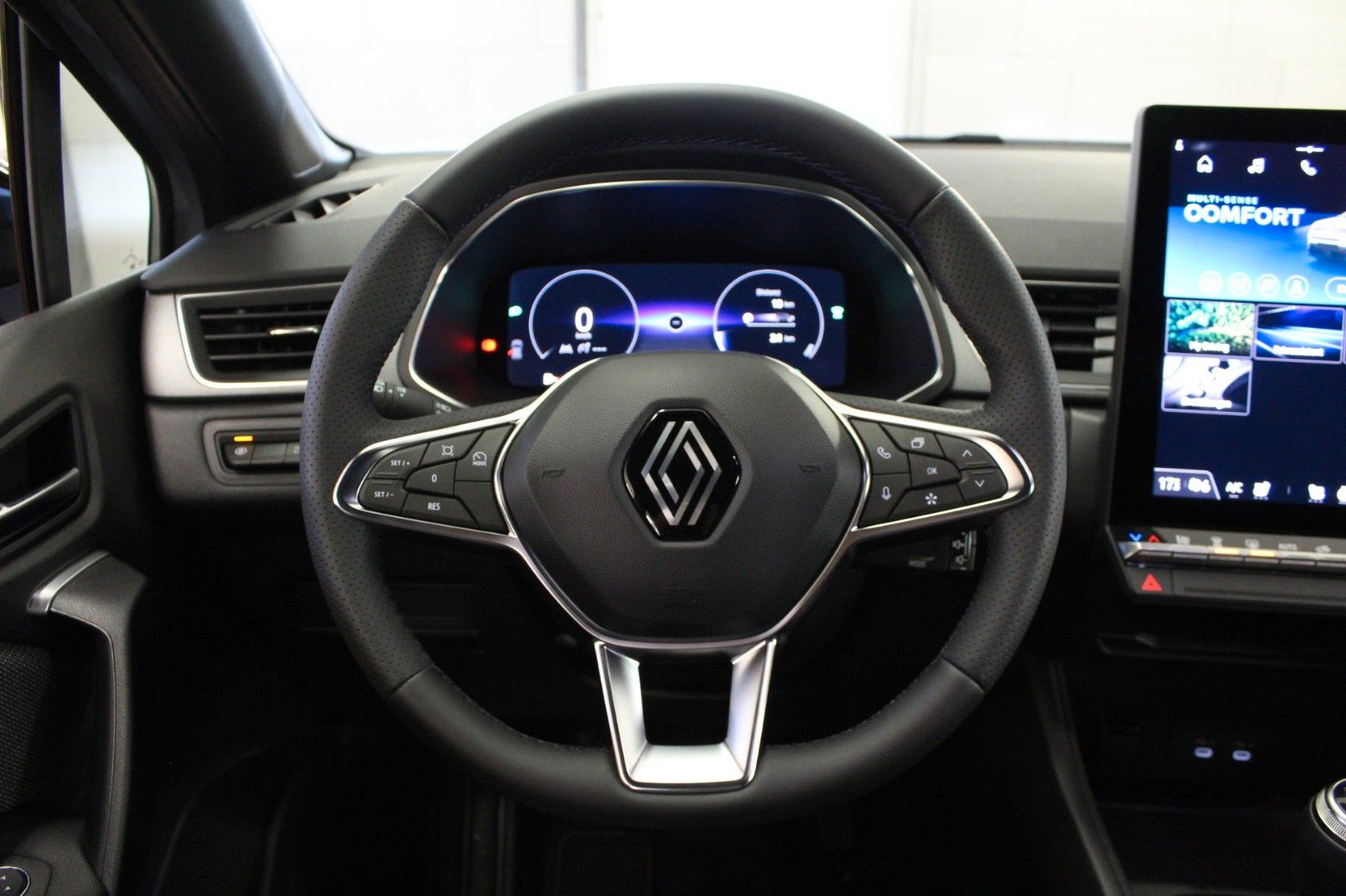 Fahrzeugabbildung Renault Captur Mild Hybrid 140 Techno*Winterpaket*