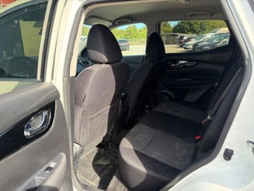 Nissan Qashqai - 10