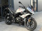 Aprilia Tuono 125 ABS *Neuwertig*1.Hand*Service neu* - APRILIA WEIß