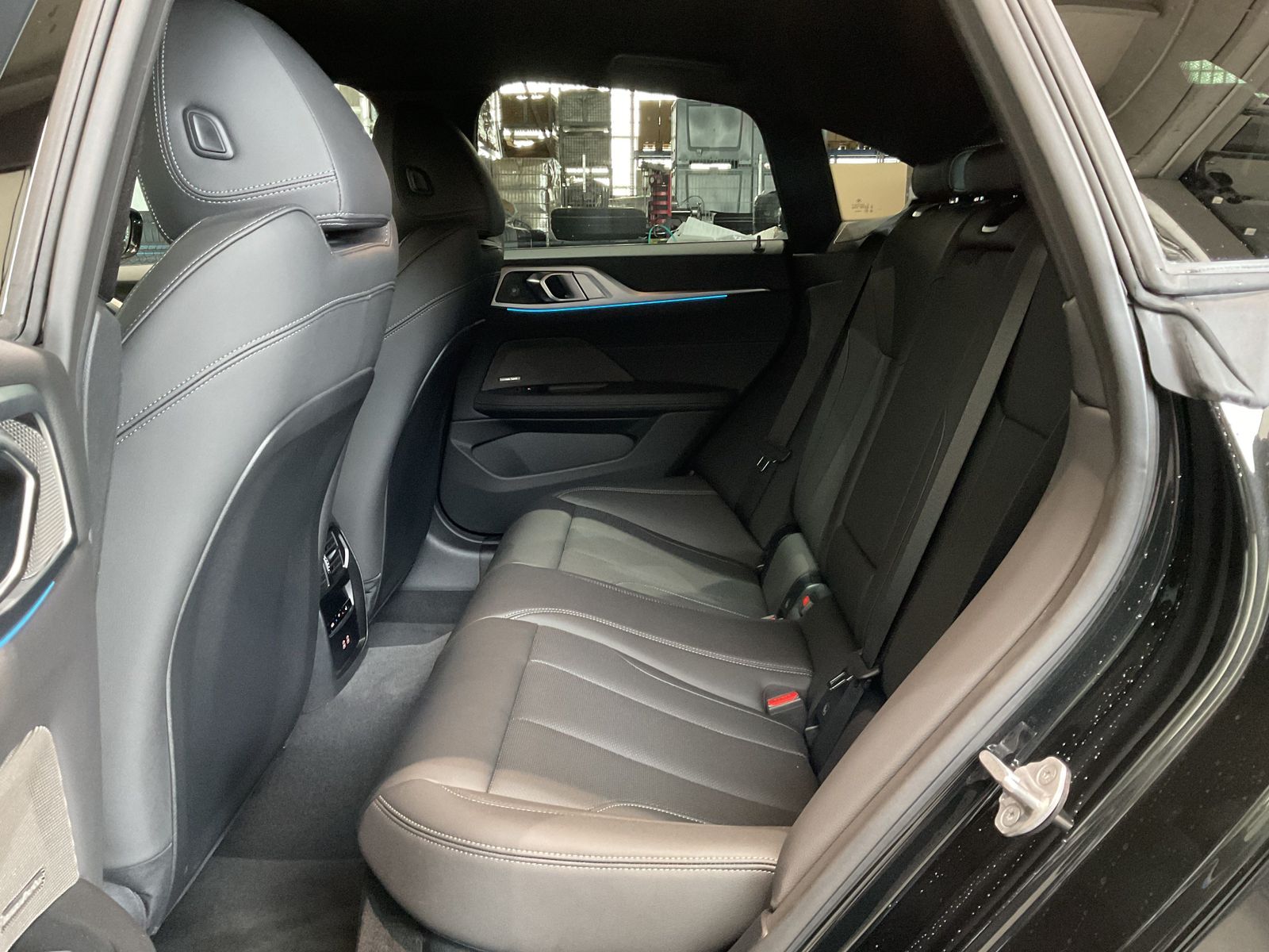 Fahrzeugeinzelansicht 13 Fahrzeugabbildung BMW 430i xDrive |M Sportpaket |Driving Assistant Pro