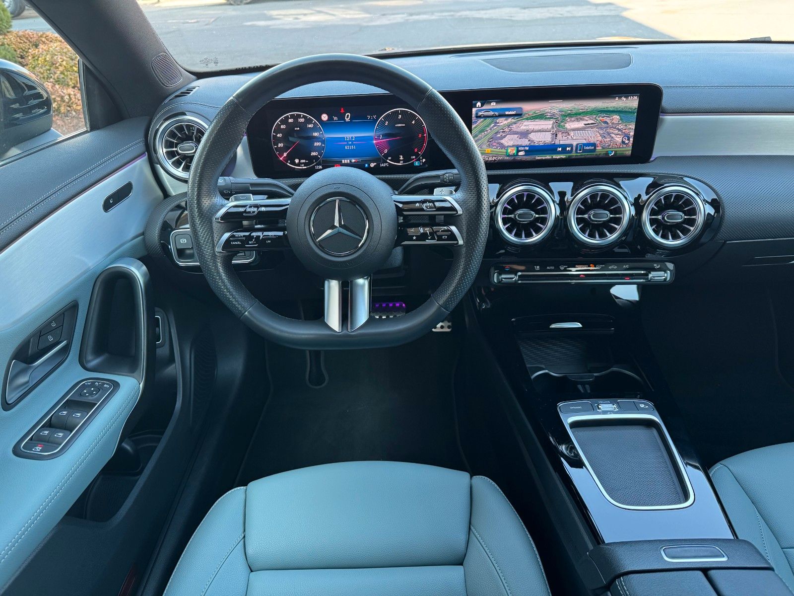 Fahrzeugabbildung Mercedes-Benz CLA 200d AMG+LederGrau+Ambiente+RFK+Night