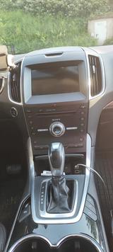Ford S-Max Titanium AHK*Panorama*Sport*7Sitzer - Ford S-Max: Alcantara