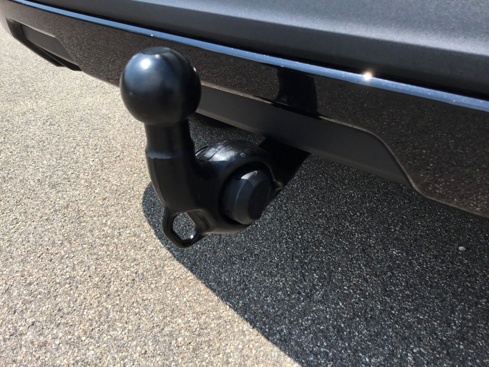 Fahrzeugabbildung SKODA Kamiq 1.5 TSI DSG Monte Carlo+AHK+Navi+Kamera