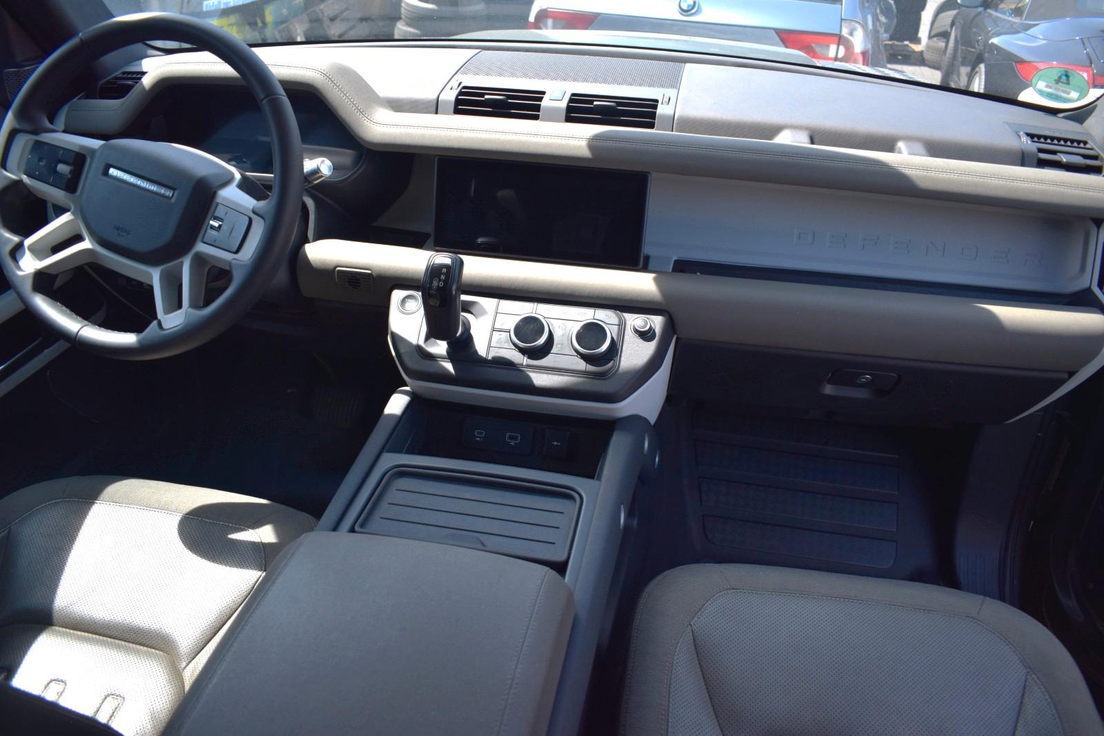 Land Rover Defender 110S D200  *1-Hand* Panorama