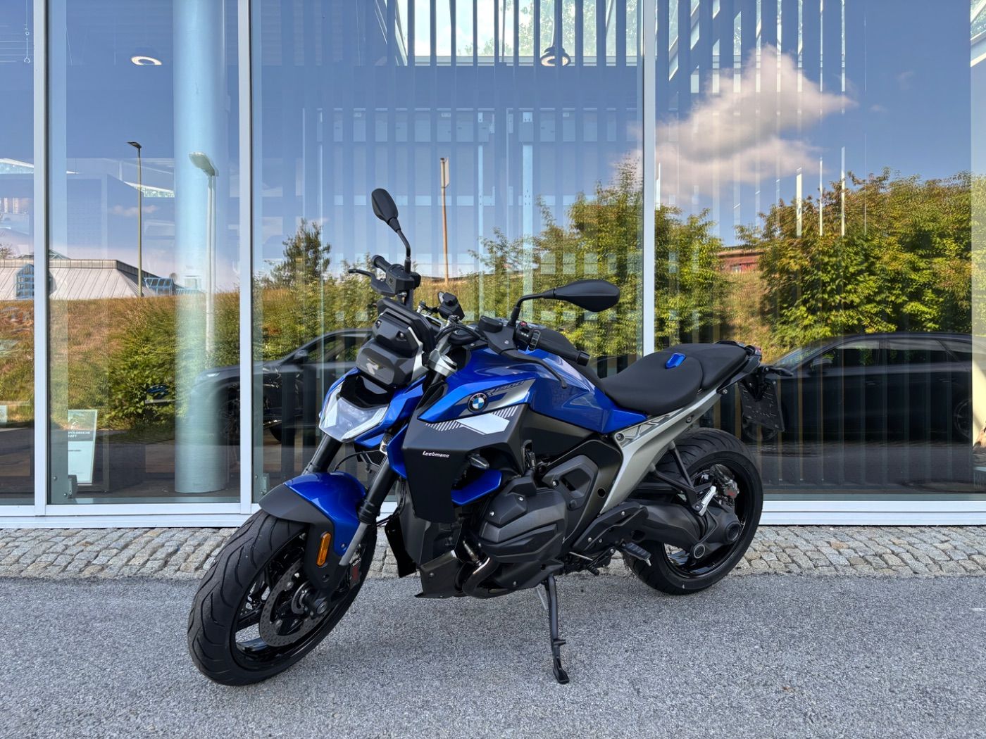 Fahrzeugabbildung BMW R 1300 R Exclusive 3 Pakete