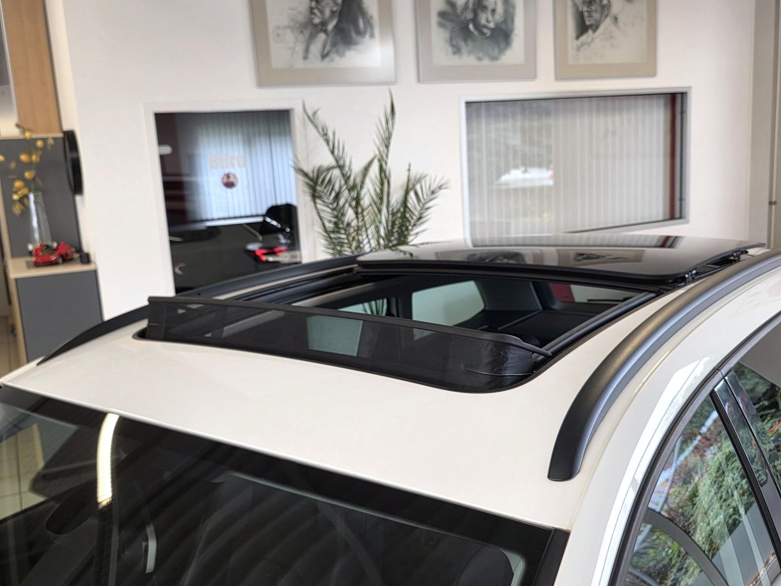 Fahrzeugabbildung SEAT Leon 1.8 TSI DSG ST FR/LED/Navi//Pano/Carplay