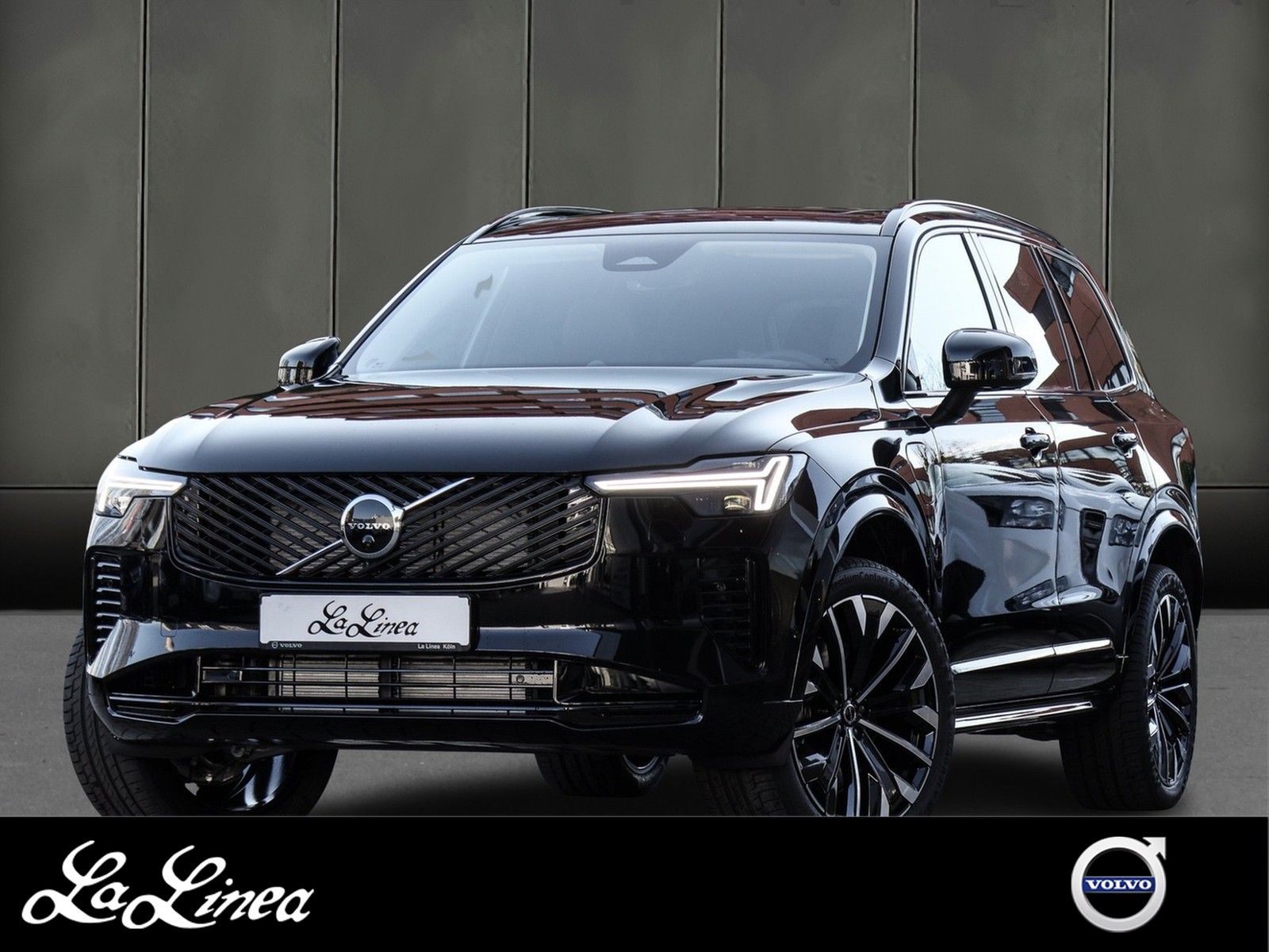 Volvo XC90 T8 AWD Reskin Ultra Dark Vorführwagen