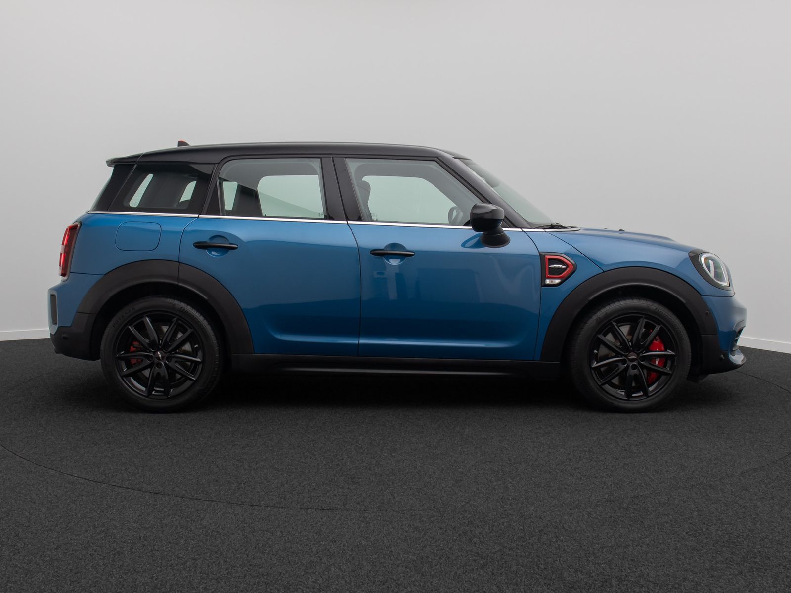 Fahrzeugabbildung MINI John Cooper Works Countryman ALL4 HUD H/K Voll