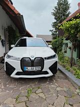 BMW iX xDrive40 - - BMW iX von privat