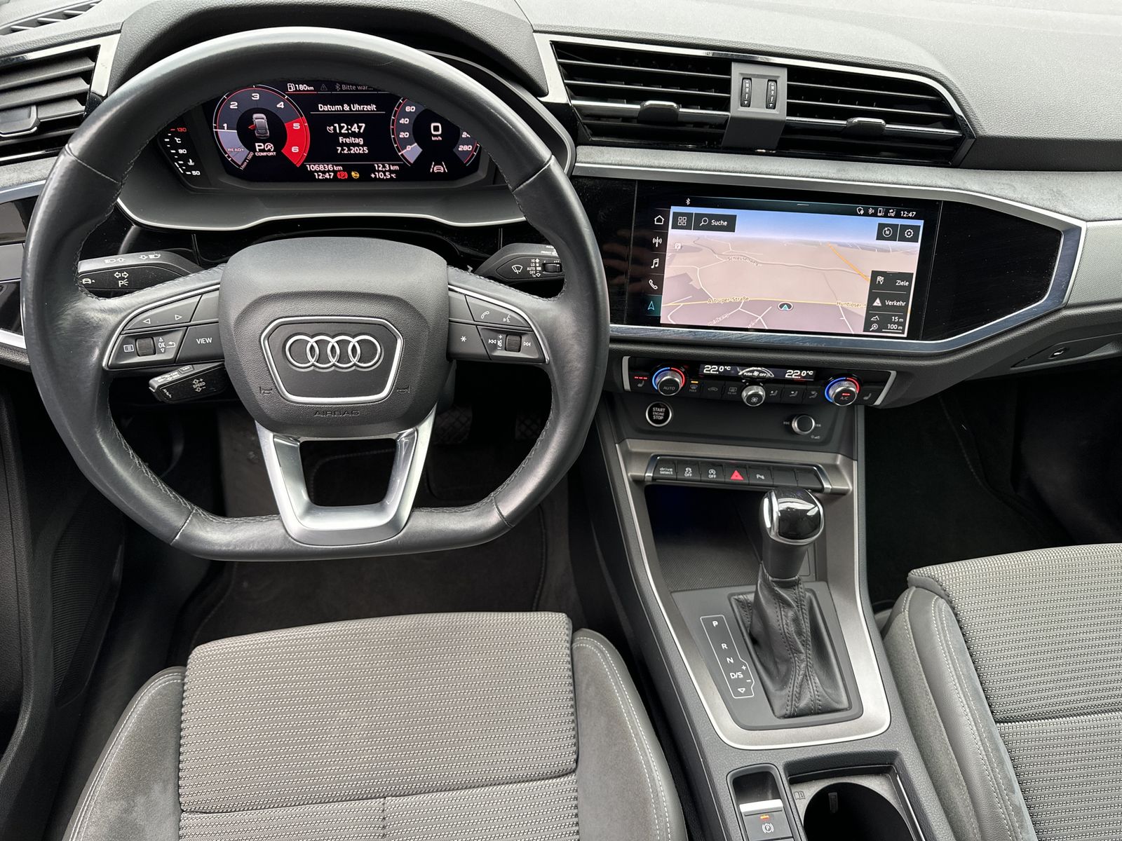 Fahrzeugabbildung Audi Q3 SpB 35 TDI Black-Paket NAV+LED+DAB+V-COCKPIT