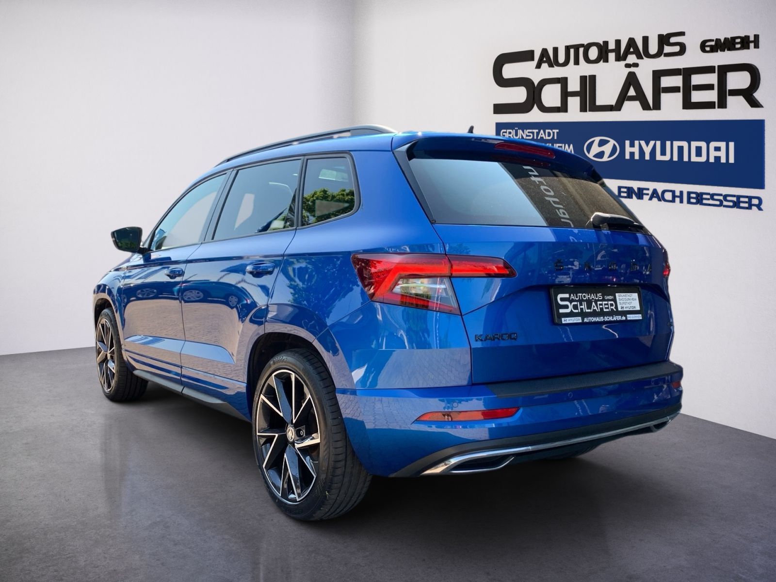 Fahrzeugabbildung SKODA Karoq 2.0 TSI DSG Sportline 4x4 OPF Pan.Dach