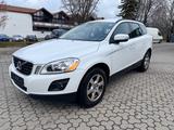 Volvo XC60 Kinetic AWD  1. Hd, lückenloser Volvo-Servi - Volvo XC60 bis 5.000 Euro