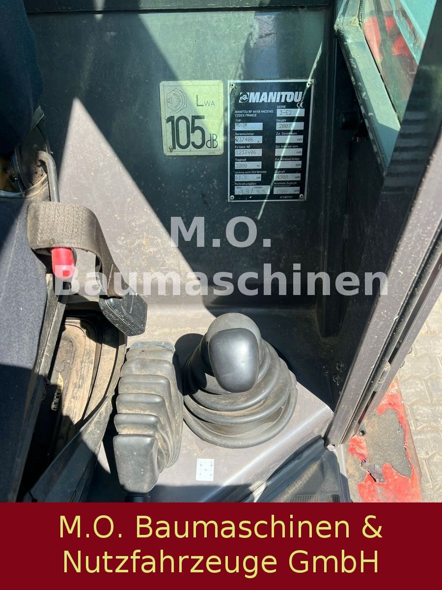 Fahrzeugabbildung Manitou MC 30 / Drehkranz / SS /Duplex / 3t / 4m /