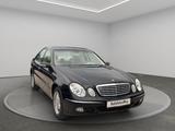 Mercedes-Benz E 240 ELEGANCE Automatik - Mercedes-Benz E 240 mit Benzin-Antrieb