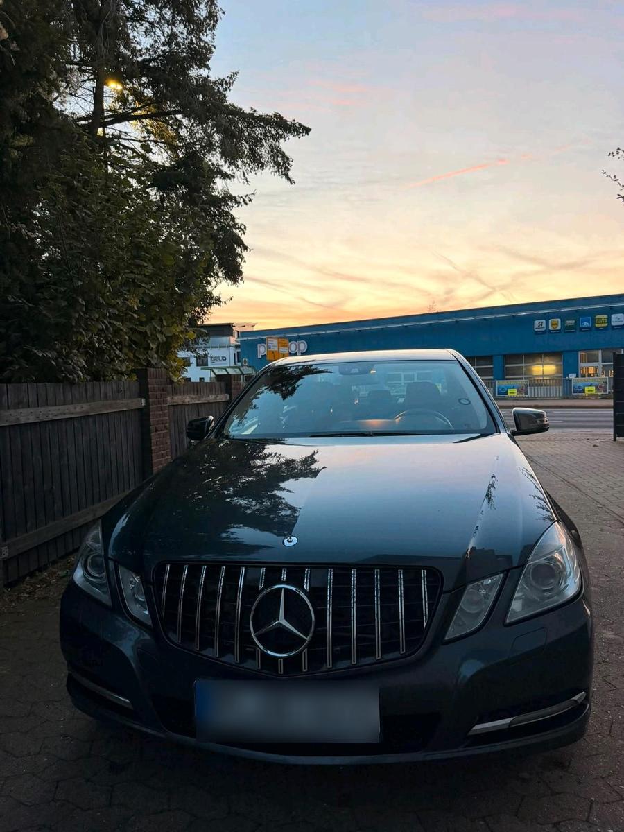 Mercedes-Benz E 300