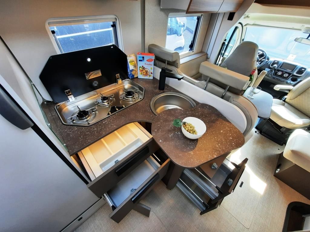 Fahrzeugabbildung Bürstner B66 690 TD Verfüg./SAT/Markise/Rüfa