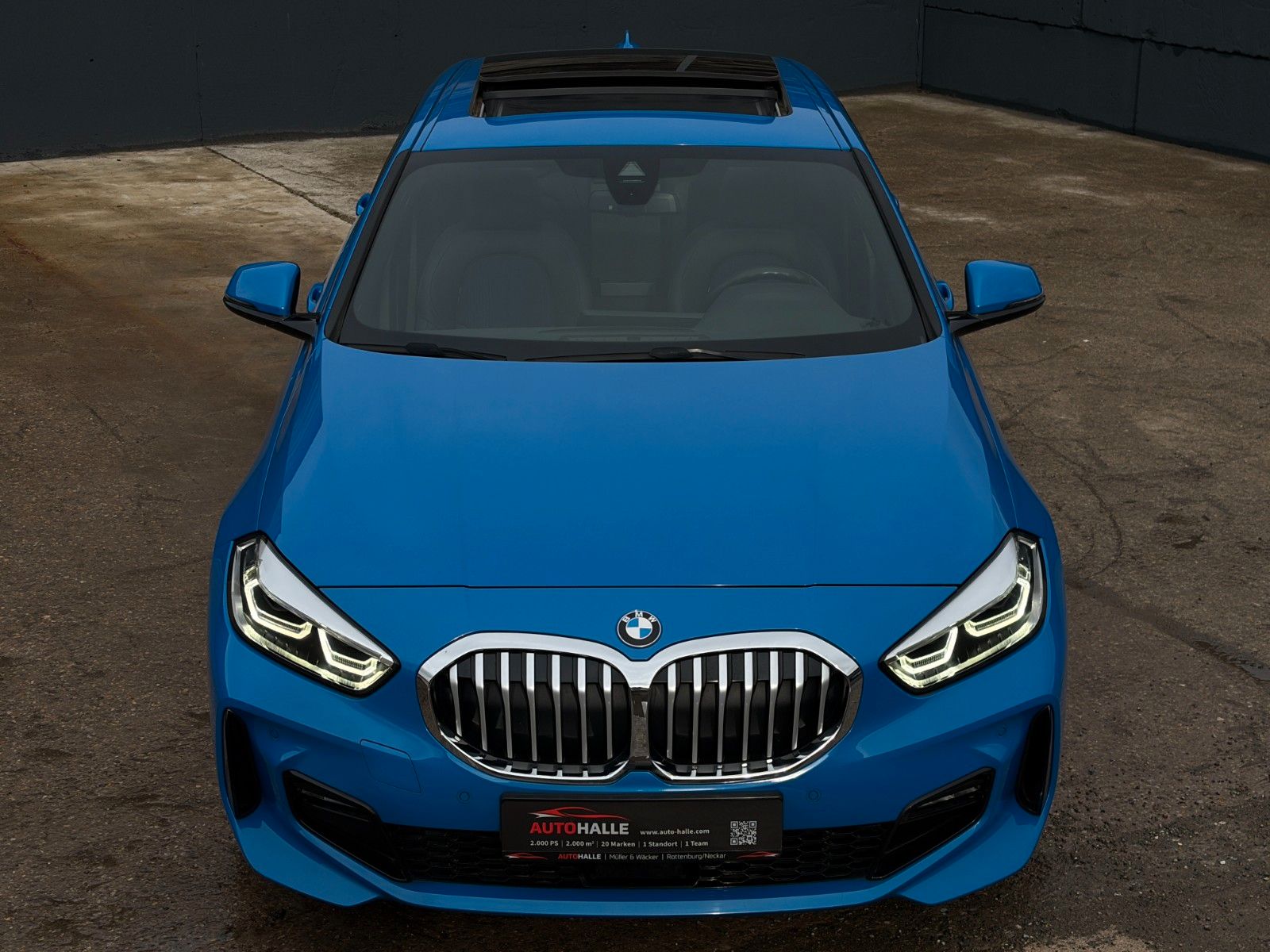 Fahrzeugabbildung BMW 118i M Sport Leder PANO TEMP CAM LED HiFi