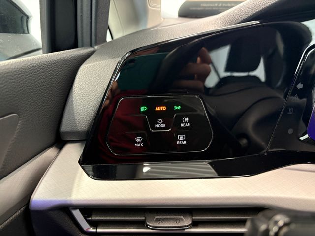 Golf VIII Life 2.0 TDI NAVI LED ACC RFK
