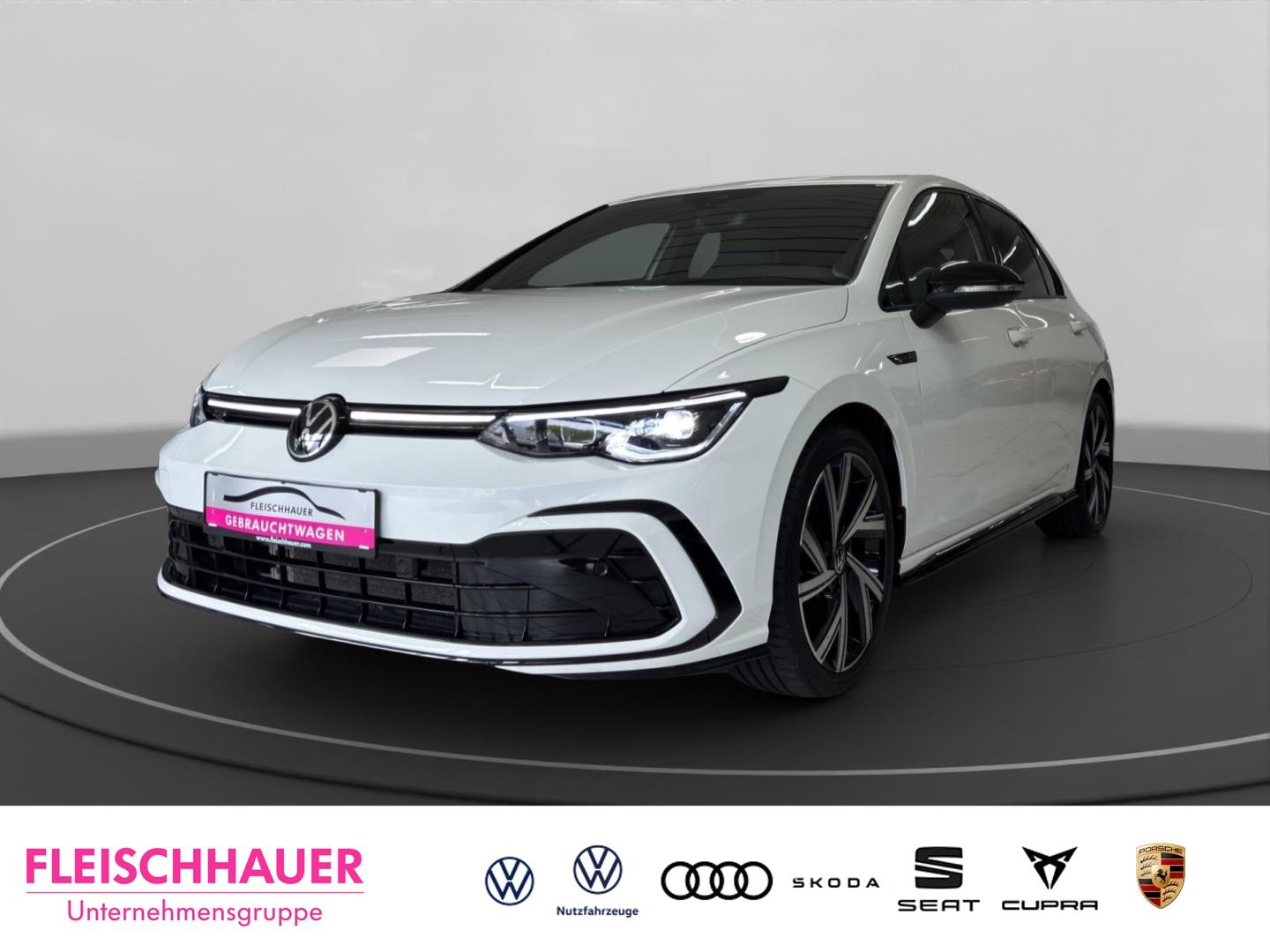 Volkswagen Golf VIII R-Line 1.5 l eTSI LED+ACC+NAVI+RFK+SHZ