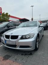 BMW 3er wenig km. TÜV 02/27 - BMW aus 2006: 3er