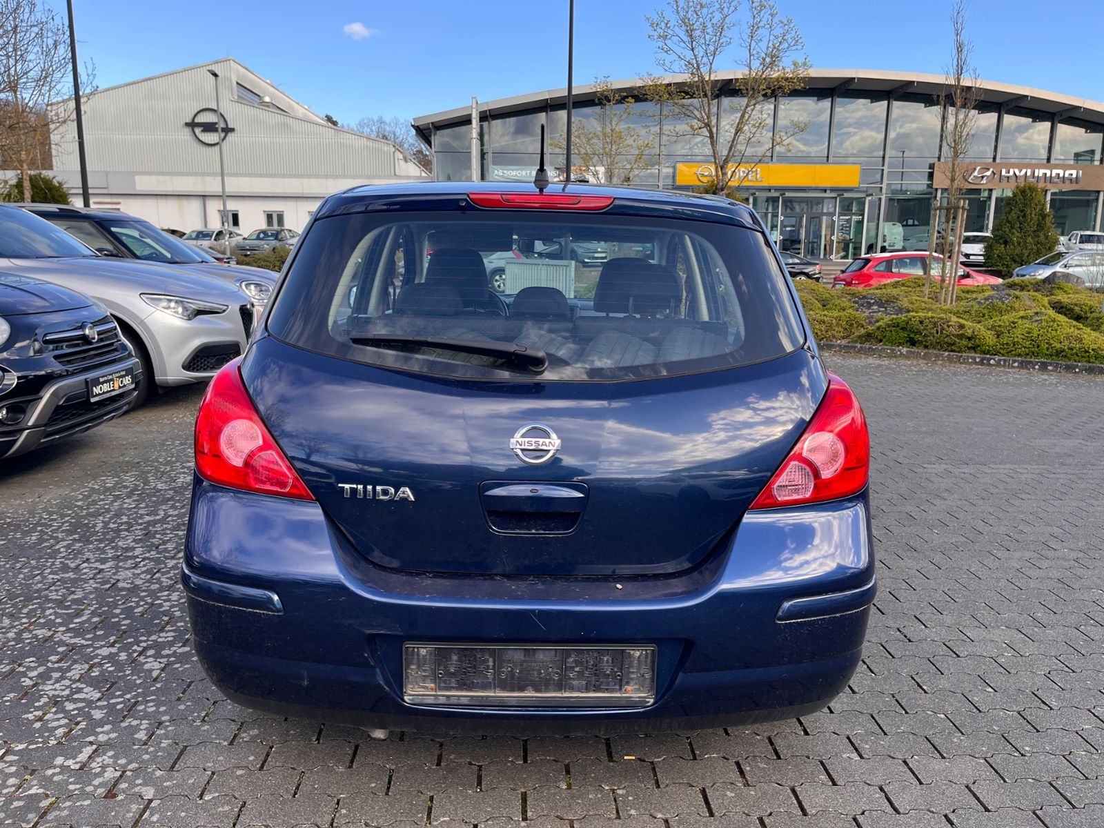 Fahrzeugabbildung Nissan Tiida Tekna KLIMA ALU