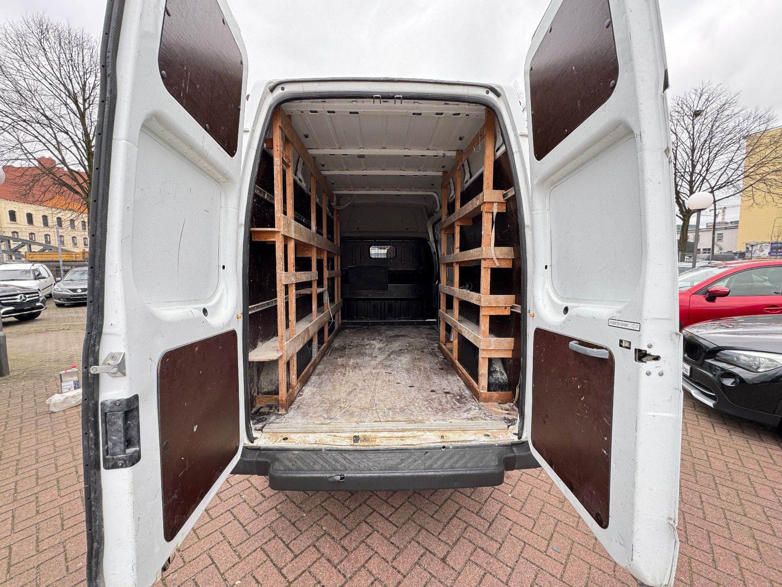 Fahrzeugabbildung Ford Transit Kasten FT 350 HOCH & LANG KLIMA H.REGALE