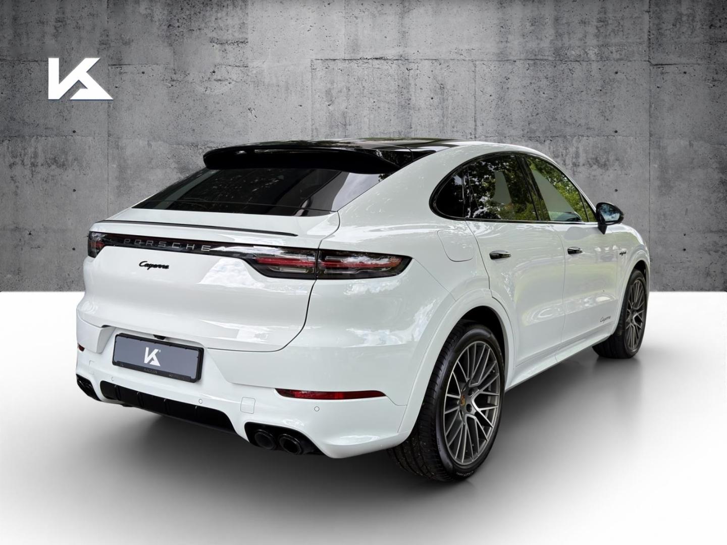Porsche Cayenne Coupe E-Hybrid Platinum Edition SP Chron