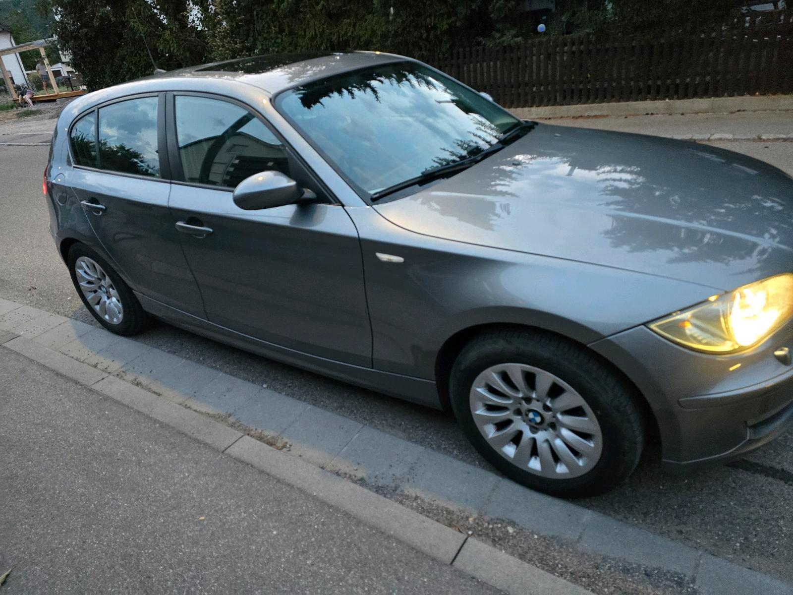 BMW 116 2009 — photo 9