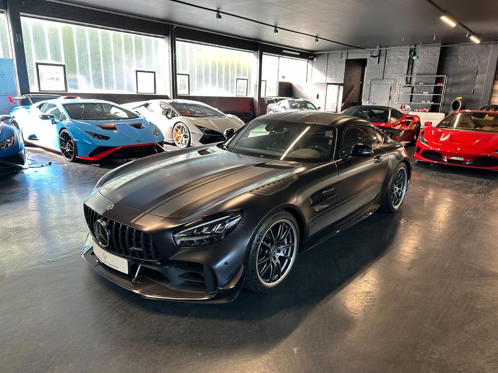 Mercedes-Benz AMG GT R
