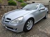Mercedes-Benz SLK 200 KOMP*Airscarf*Sitzheizung*Leder - gebrauchte Mercedes-Benz SLK 200 aus dem Jahr 2010