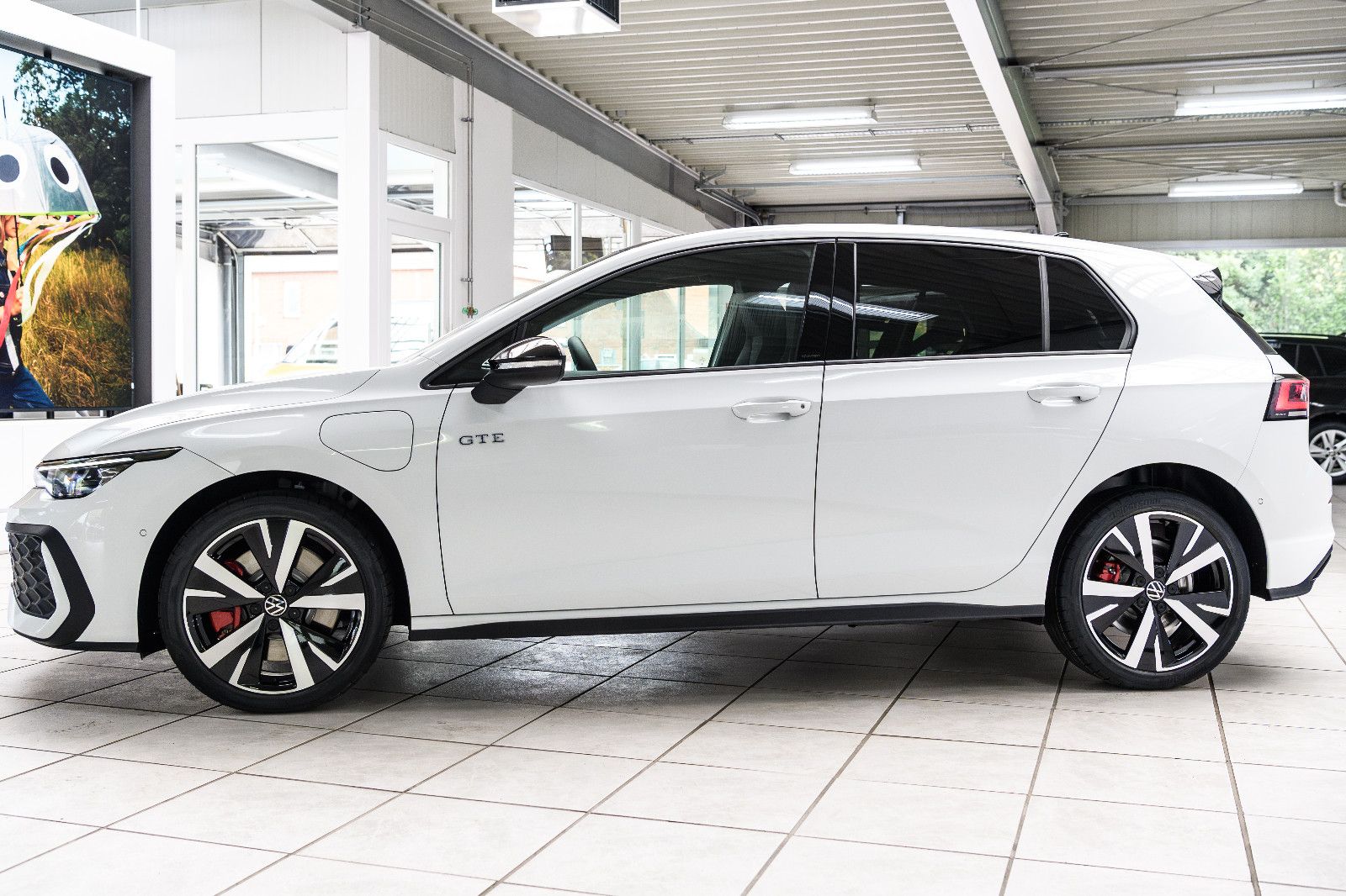 Fahrzeugabbildung Volkswagen Golf GTE BLACK-STYLE+ IQ-LIGHT