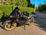 Yamaha YZF-R125 - YAMAHA 2011 YZF R125