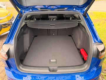 Volkswagen Golf Variant 1.5 eTSI 150PS R-Line, MATRIX, AHK