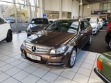 Mercedes-Benz C 200 AVANTGARDE AUT XENON AHK SPUR TOTWINKEL - Mercedes-Benz C 200: Avantgarde