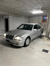 Mercedes-Benz C250 Turbodiesel W202 - Mercedes-Benz 250 Turbo mit Diesel-Antrieb