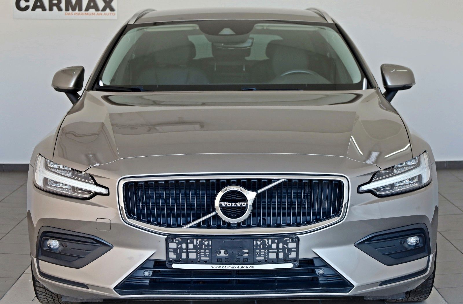 Fahrzeugabbildung Volvo V60 Momentum Pro Leder,Navi,LED,CarPlay, AHK el.