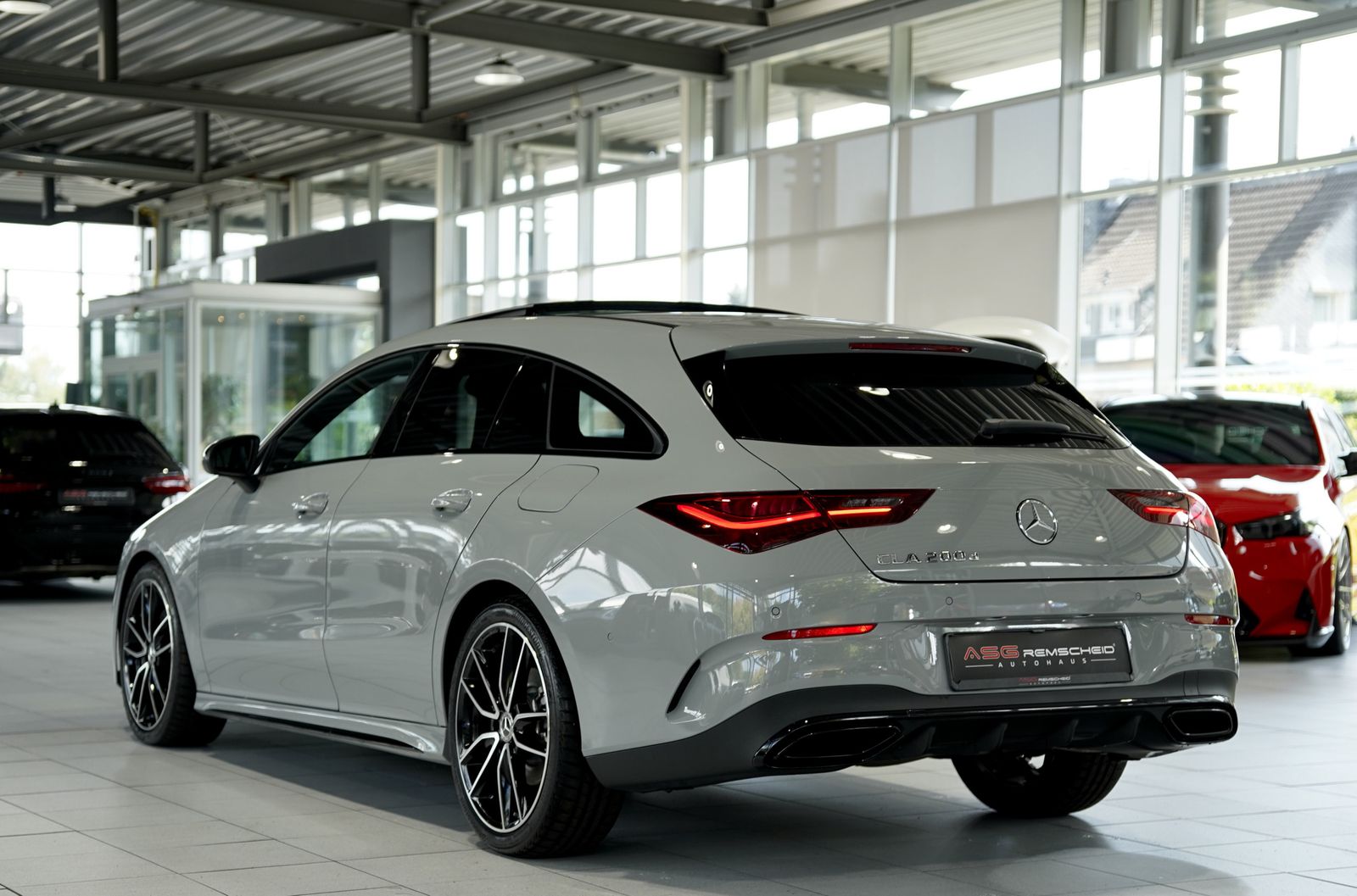 Mercedes-Benz CLA 200 Shooting Brake d AMG Line 1H Pano Memo foto 9