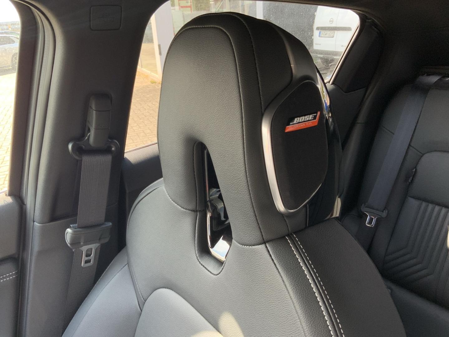 Nissan Juke Tekna Bose Winterpaket Navi 360°Kamera LED 