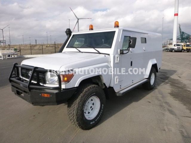 Toyota Land cruiser 79   CASH IN TRANSIT -EXPORT OUT EU