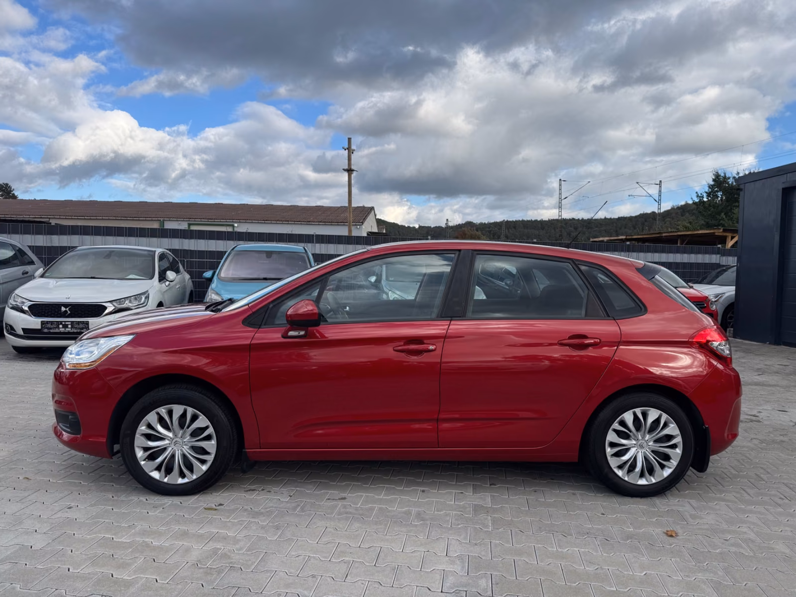 Citroën C4 Lim. Live 1,2 Ltr. - 81 kW / Klima / 1 Hand