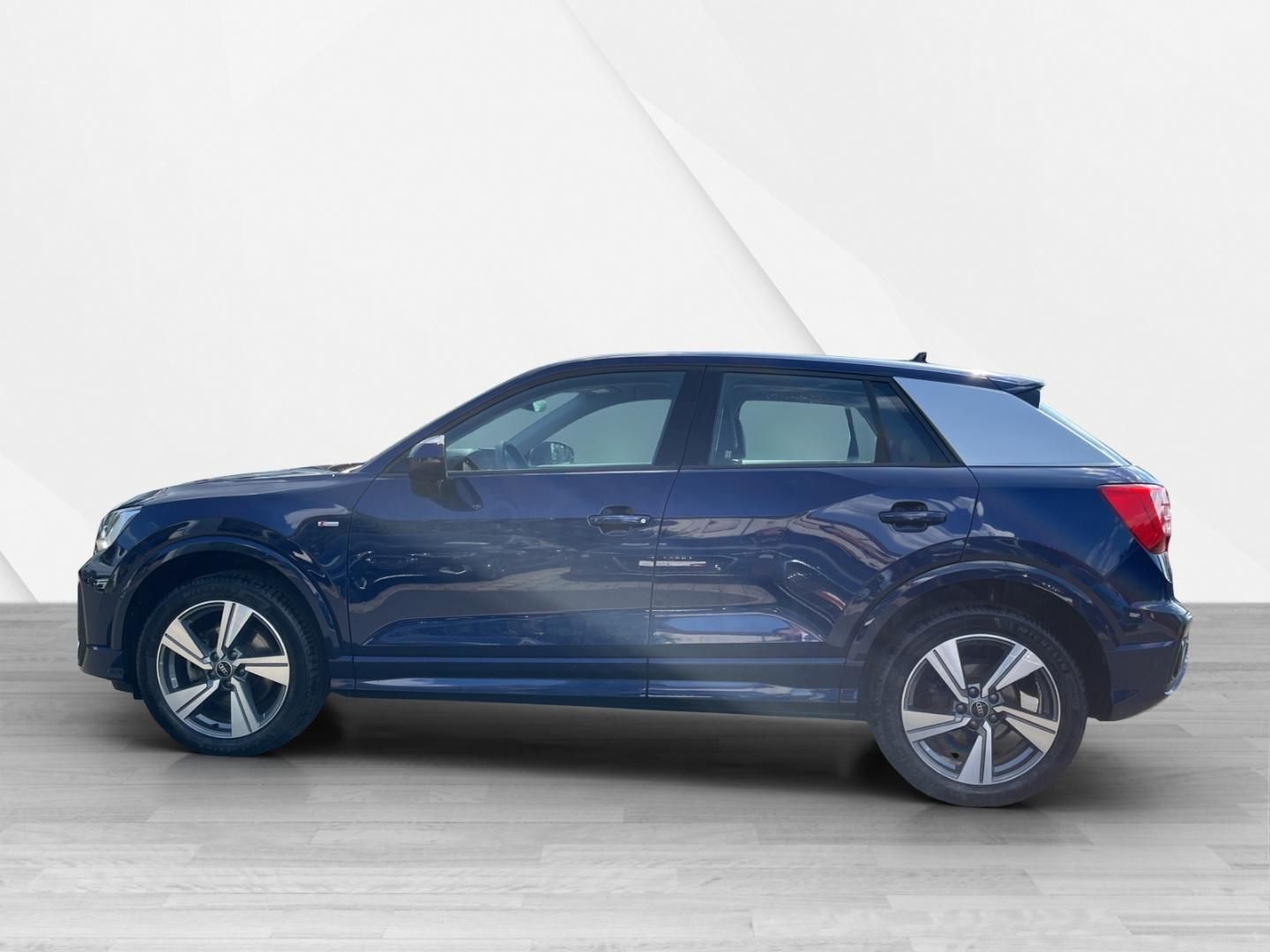 Fahrzeugabbildung Audi Q2 S line 40 TFSI quattro Fahren Parken Leder