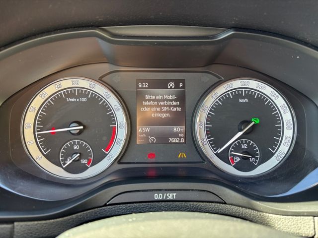 Fahrzeugabbildung SKODA Karoq Scout 2.0 TDI DSG 4x4 KLIMA LED NAVI ALU A