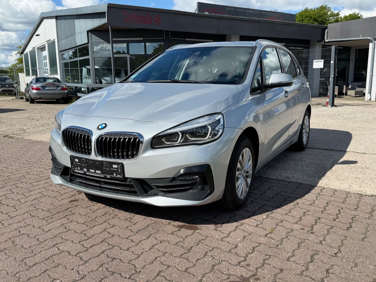 BMW 218
