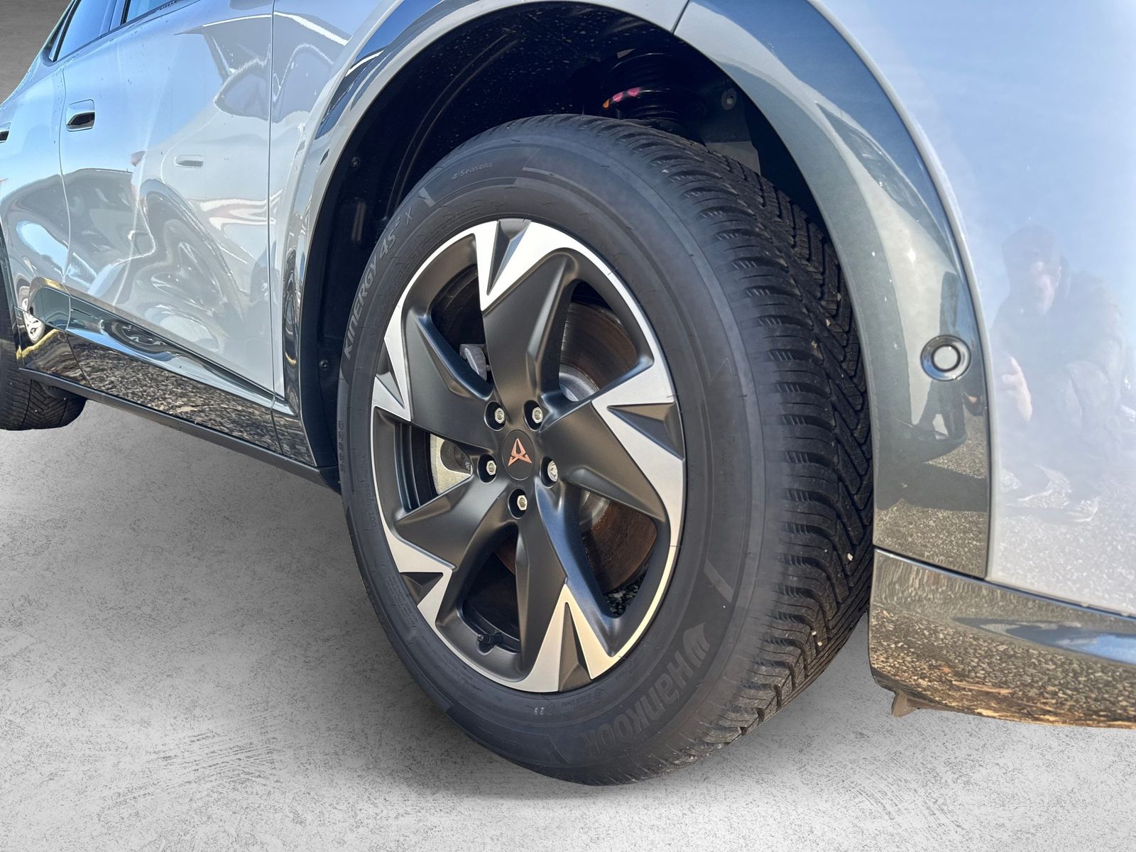 Cupra Tavascan - Bild 4