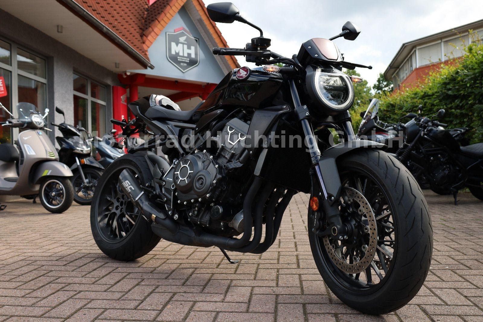 Honda CB 1000 R BLACK EDITION / SC PROJECT / HECKUMBAU