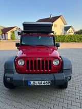 Jeep Wrangler Unlimited Sport 2.8 CRD Sport - Jeep Wrangler aus 2012: Unlimited